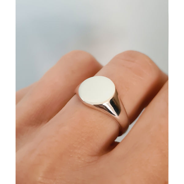 Round Signet Ring